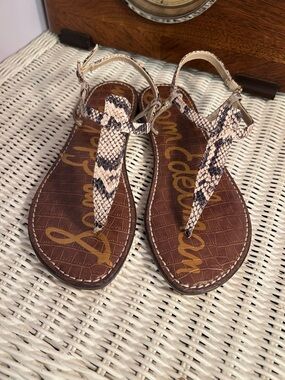 Sam Edelman Gigi Snake Print Sandals Size 7.5 Leather Thong Ankle Strap